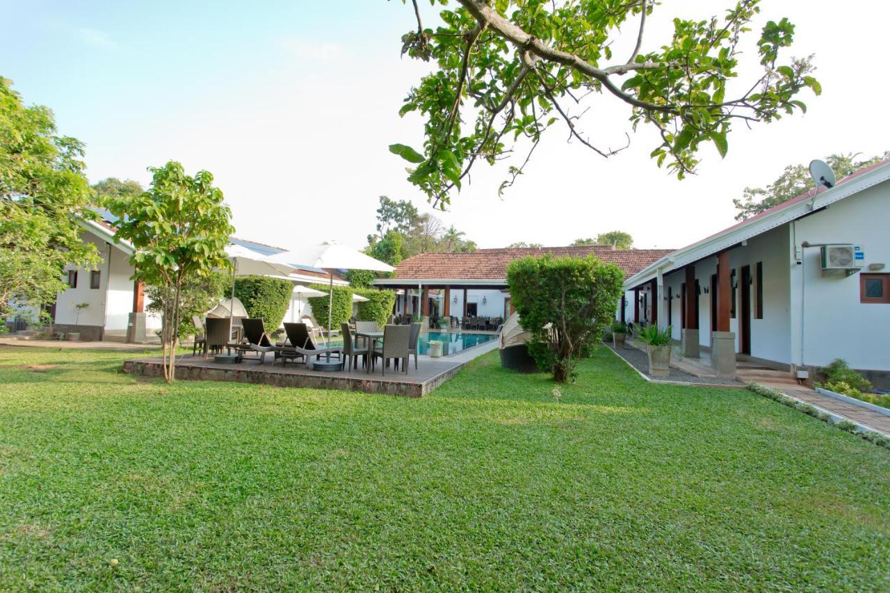 Hotel Swanee Grand Negombo Exterior foto