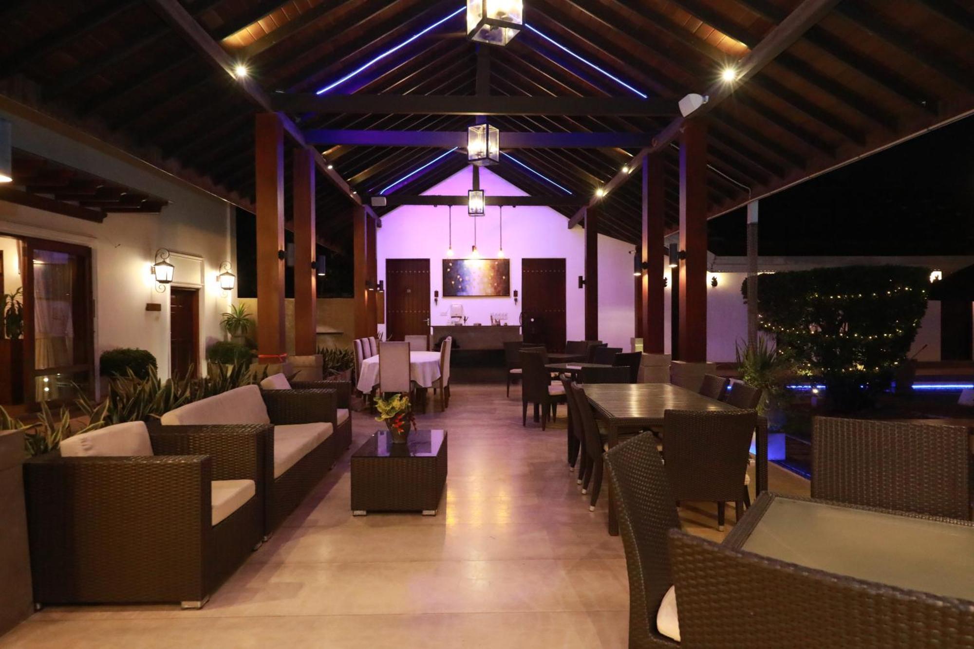 Hotel Swanee Grand Negombo Exterior foto