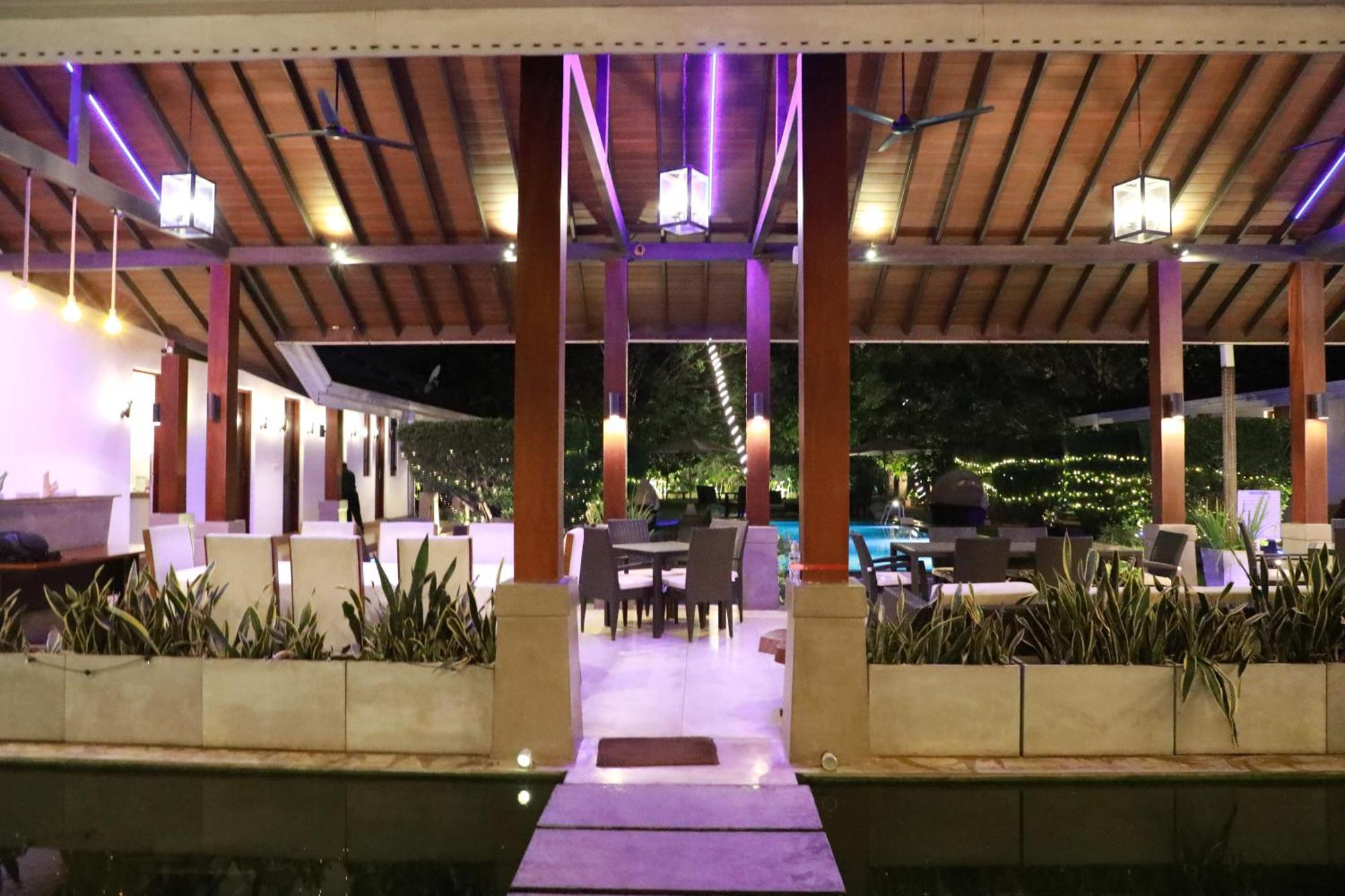 Hotel Swanee Grand Negombo Exterior foto